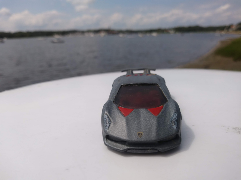 I promise you this is an actual photo I took on a white post and not just some panoramic backdrop